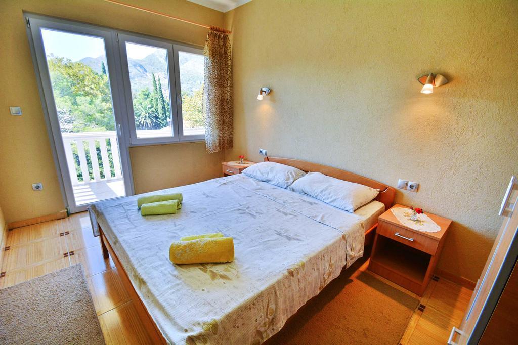 Apartment Rita Tivat Exterior foto