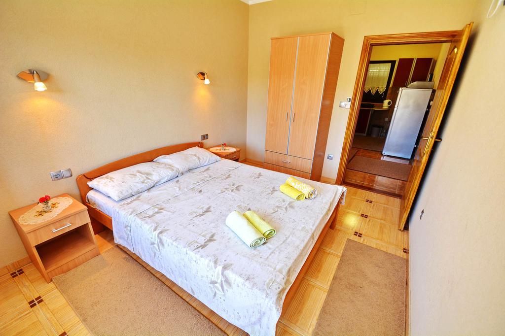 Apartment Rita Tivat Exterior foto
